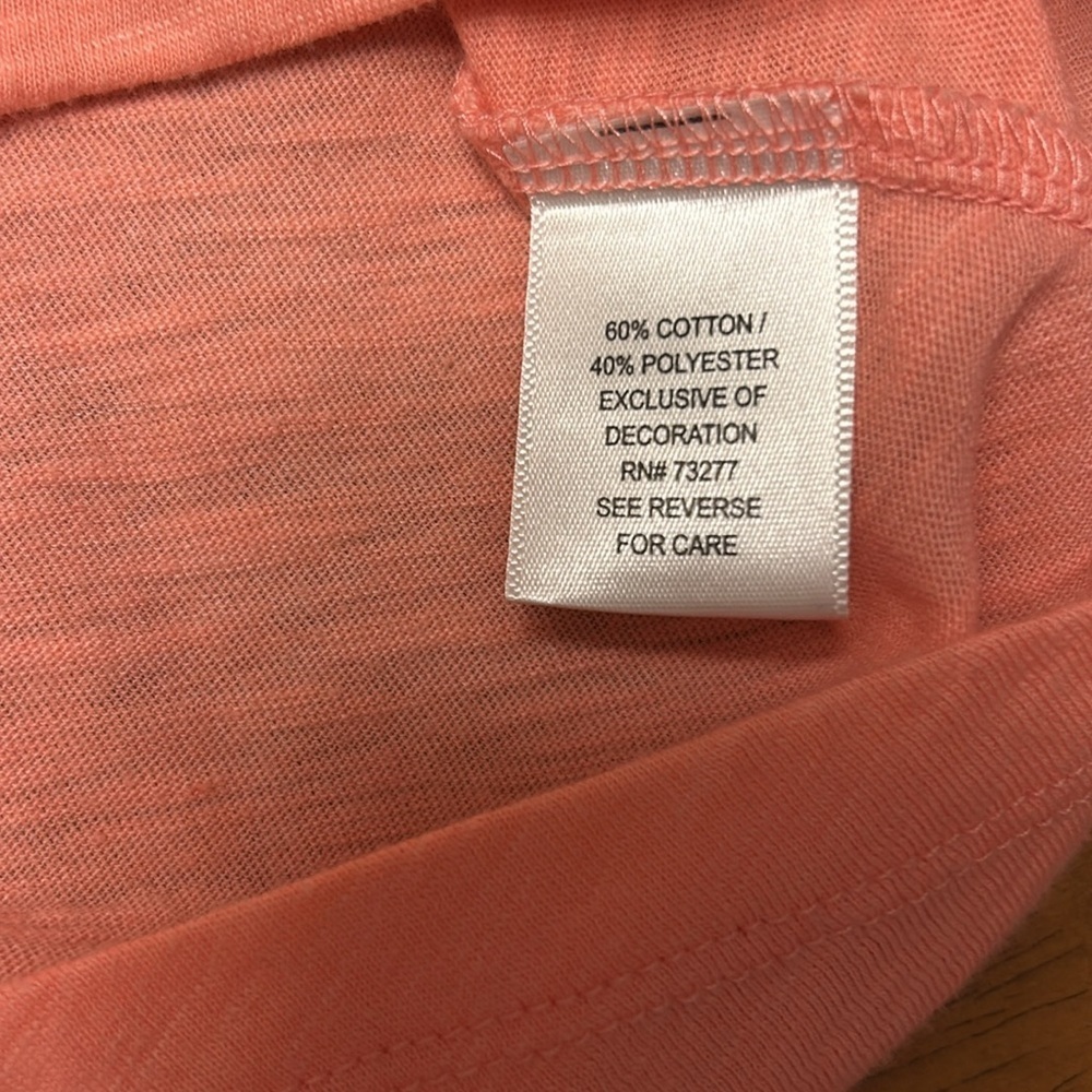 Women’s coral tank top size medium. - Picture 4 of 4